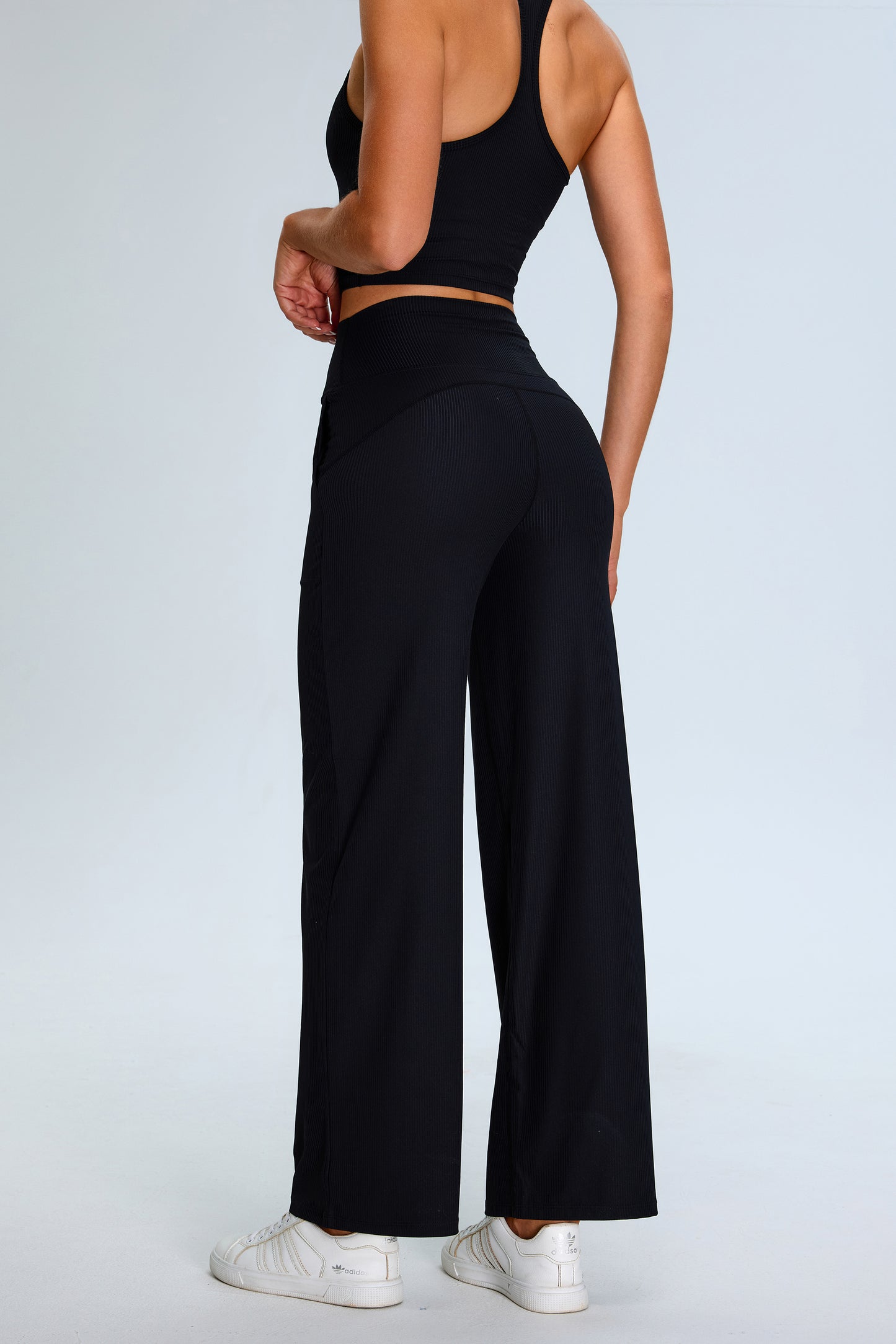 Lino Noir Light Trackies